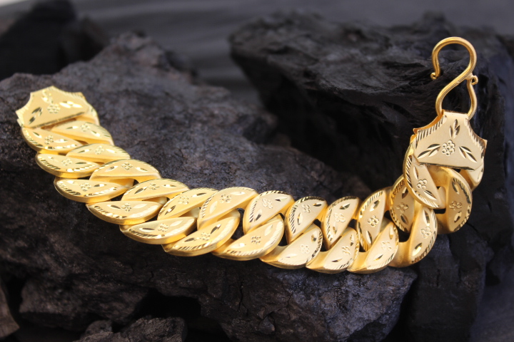 HAND BRACELET