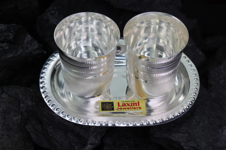 SILVER TRAY WITH 2 SMALL GLASS