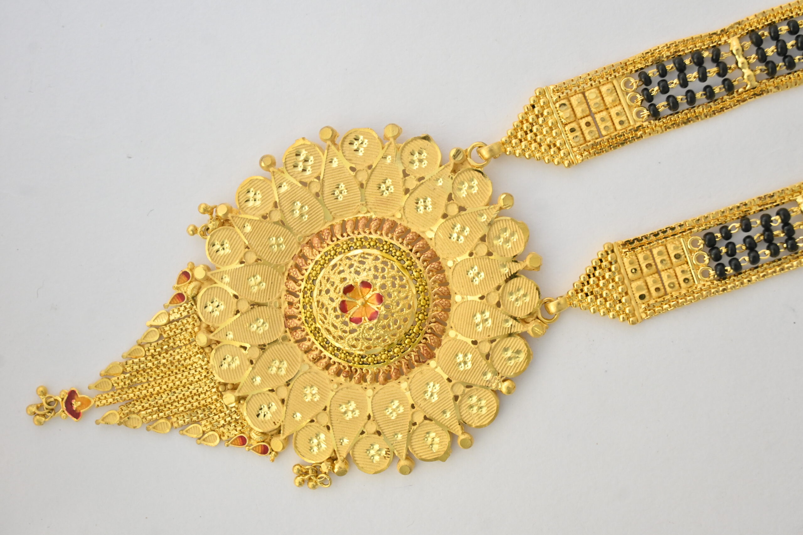 BIG MANGALSHUTRA