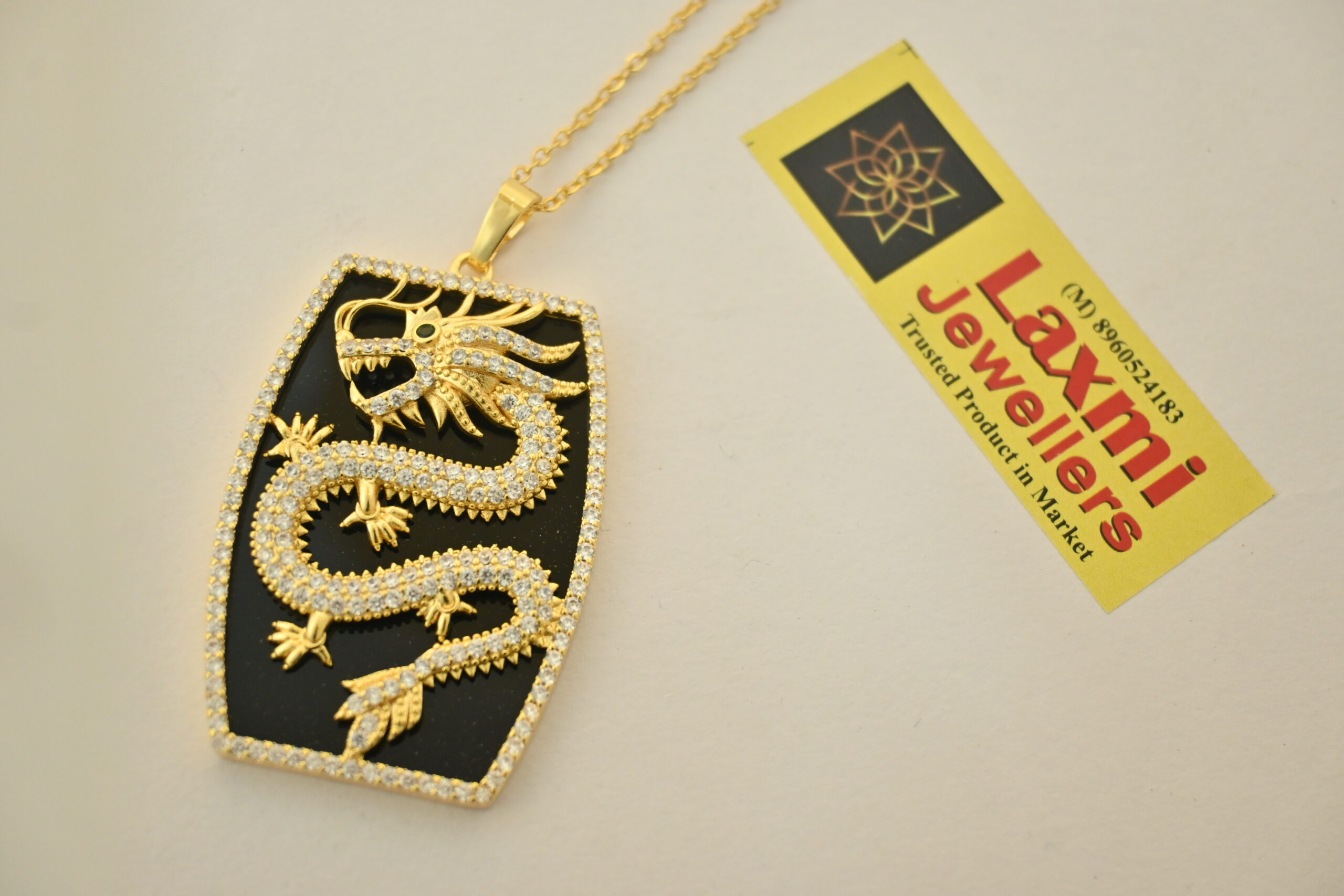 CHAIN WITH LOCKET
