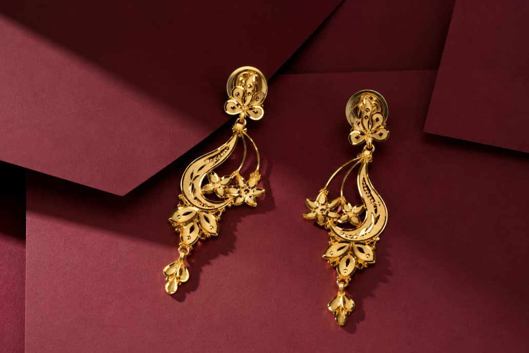 FANCY EARRING
