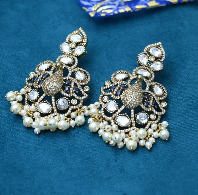 AD Necklace