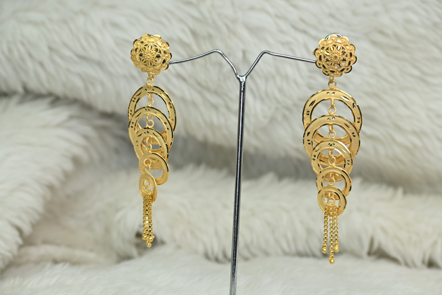 FANCY EARRING