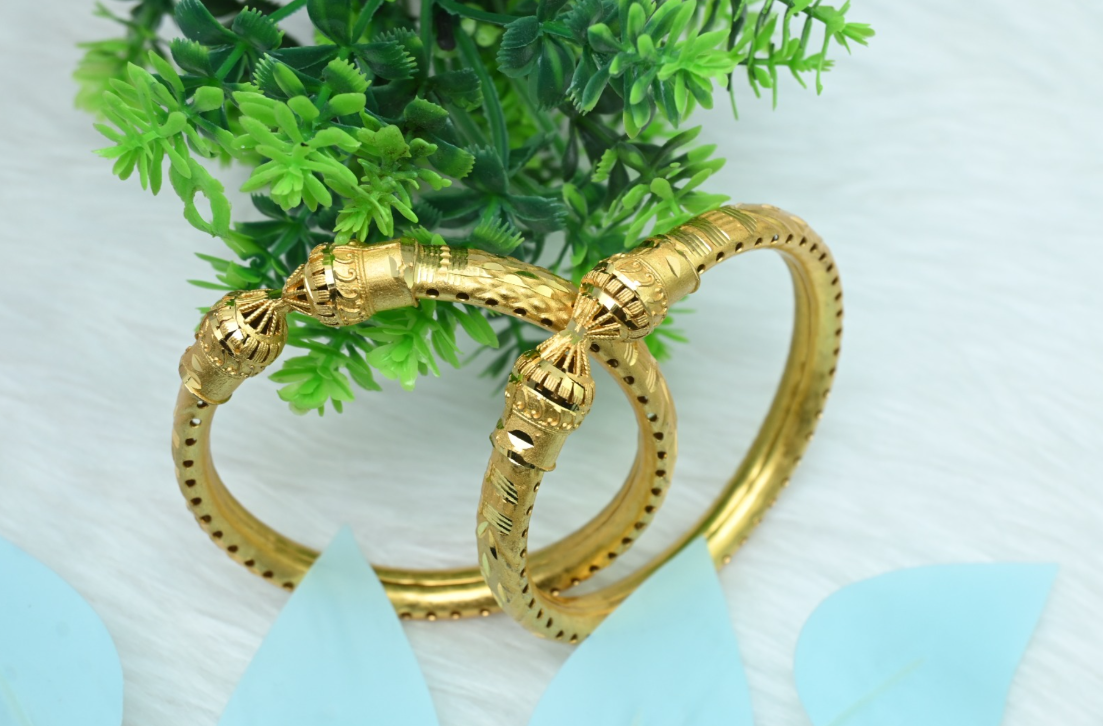 Bangle with earring free