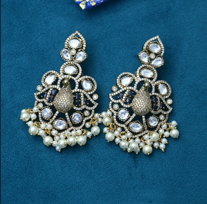 AD Necklace