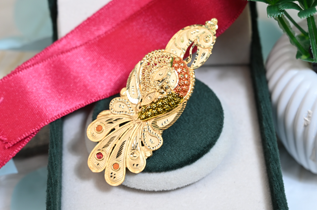 peacock ring