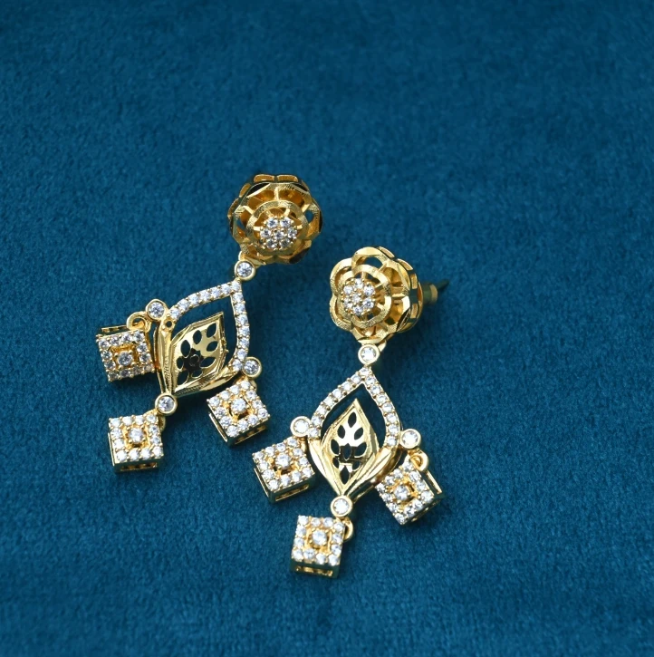 AD Necklace