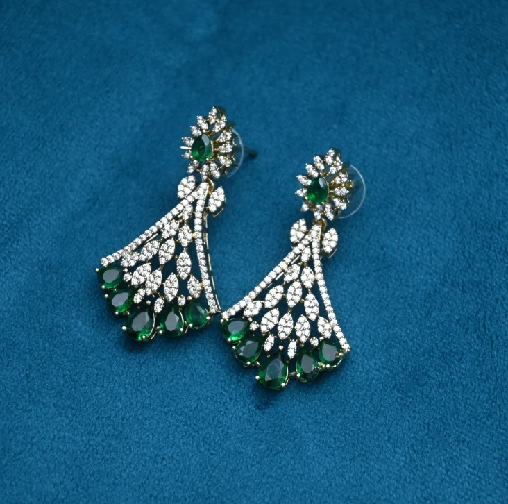 AD Necklace
